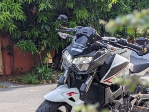 Kawasaki Z400 Review : Beginner Friendly?