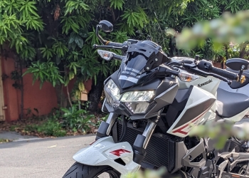 Kawasaki Z400 Review : Beginner Friendly?