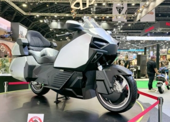 Felo Tooz unveiled – electric cruiser with 720km range  