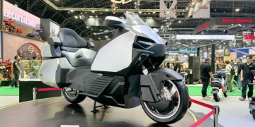 Felo Tooz unveiled – electric cruiser with 720km range  
