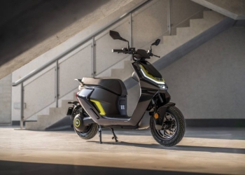 ZEEHO AE6SE Electric Scooter Launched