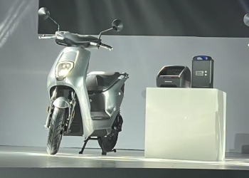 Honda EM1-e:, SCe: Electric Smart Scooter Now Official in the Philippines, Priced