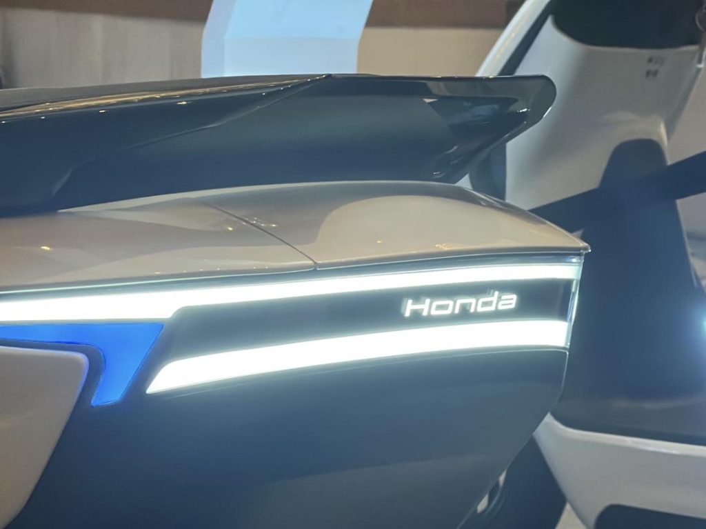 Honda SCe Concept Scooter 2