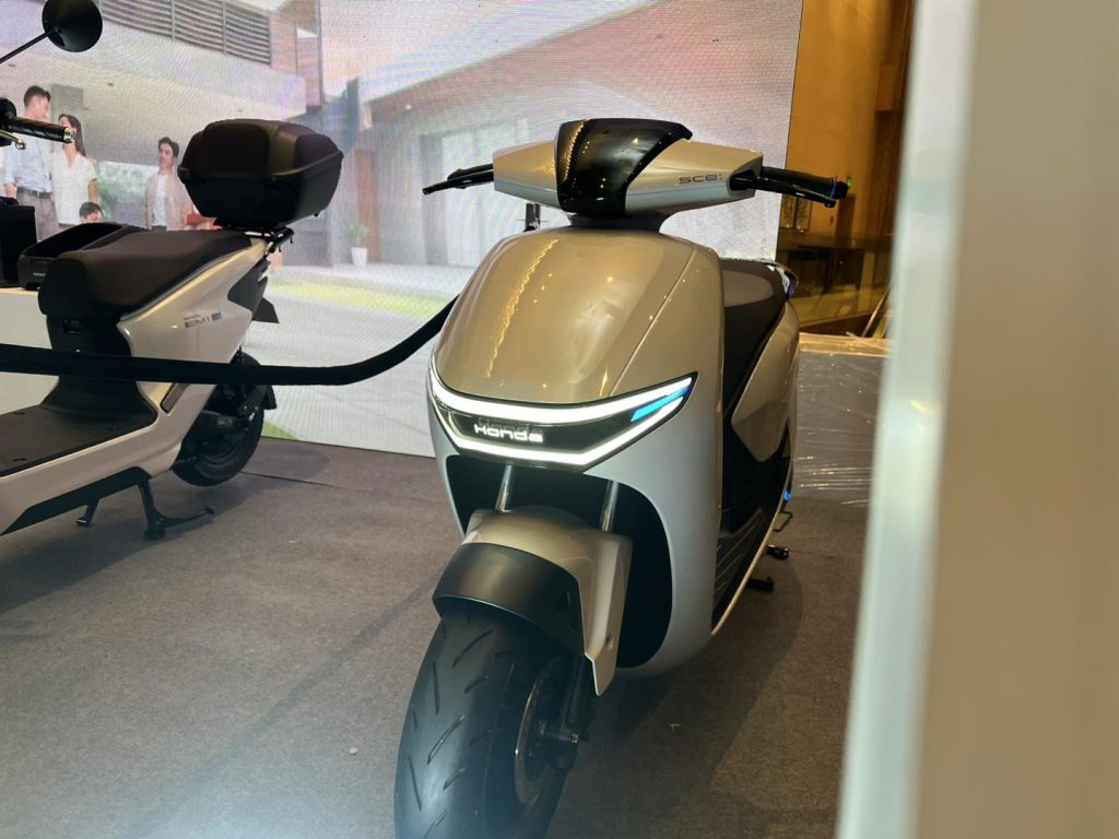 Honda SCe Concept Scooter 5