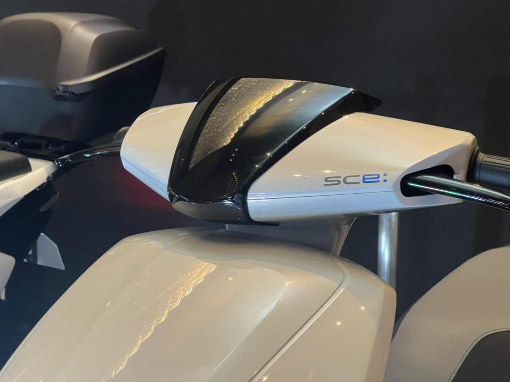 Honda SCe Concept Scooter 8