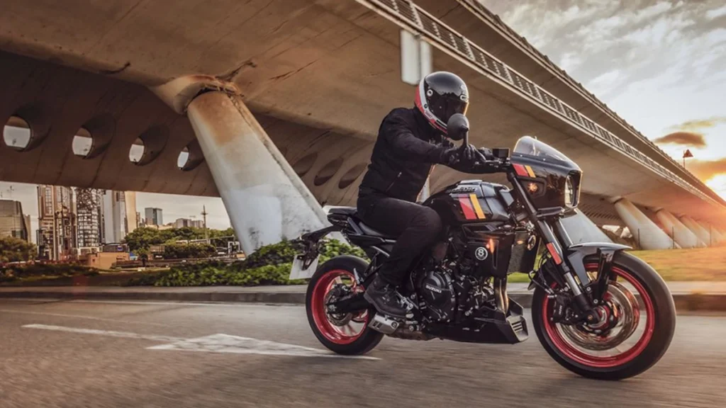 Suzuki Unveils GSX-8T and GSX-8TT Neo-Retro Bikes 3 suzuki gsx 8t 2025 05 1751813399
